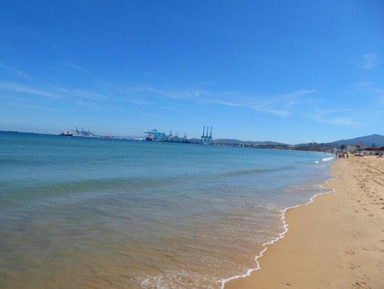 Estudio A Pie De Playa Con Bano Y Cocina Privados Algeciras Exterior photo