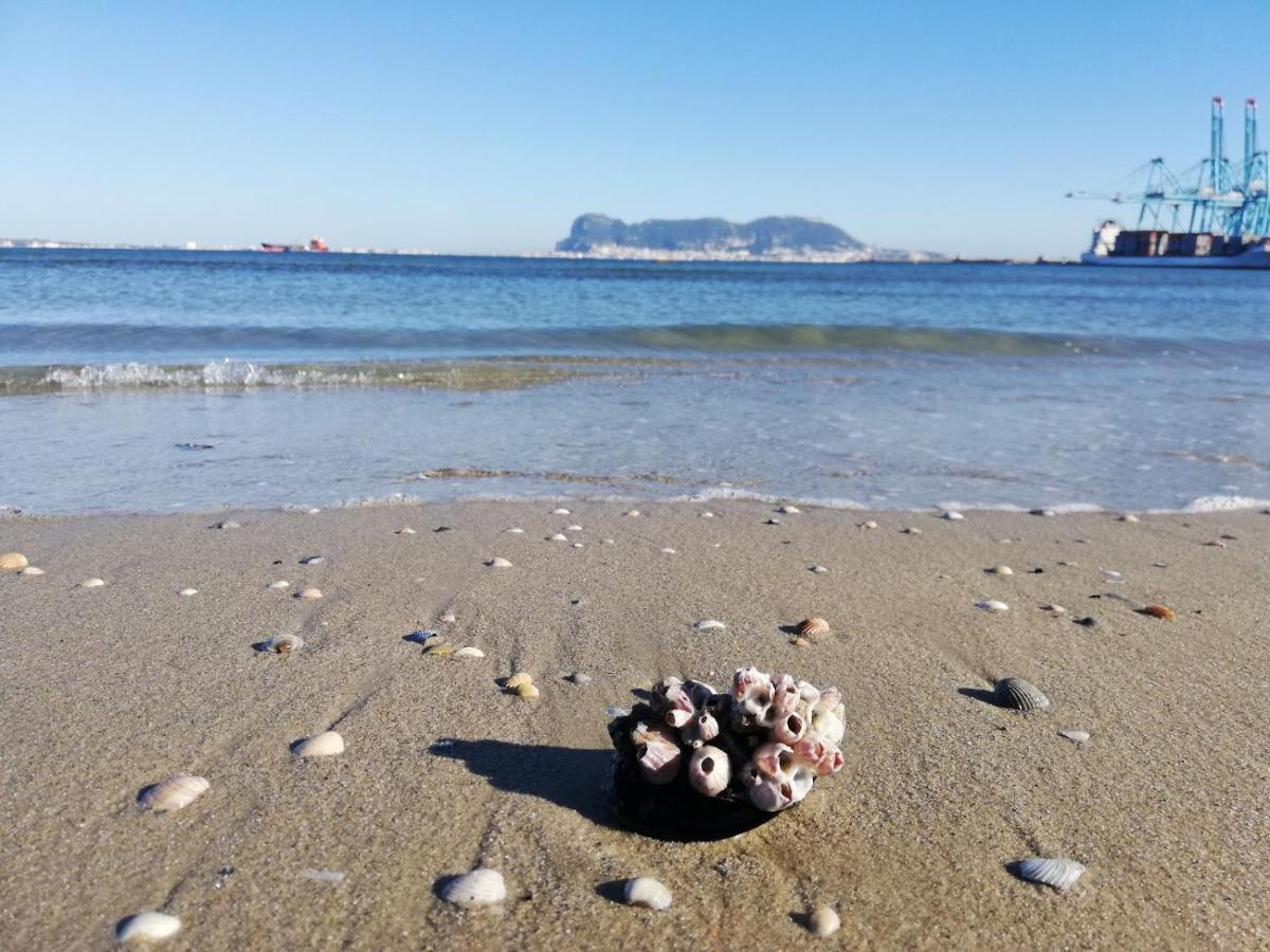 Estudio A Pie De Playa Con Bano Y Cocina Privados Algeciras Exterior photo